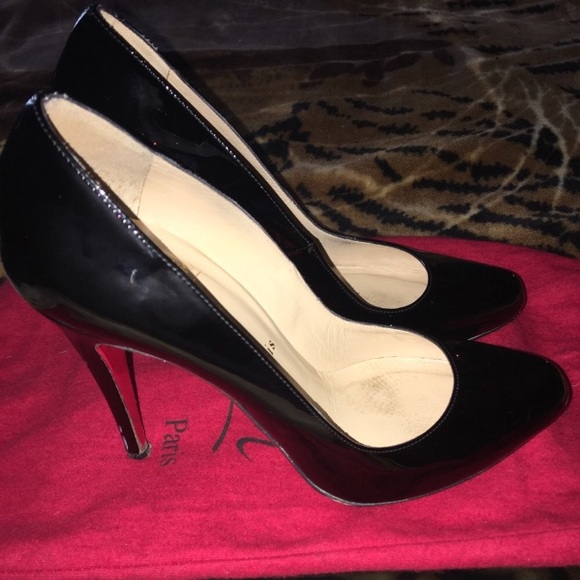 Pre-Loved Christians Louboutin Black Simple Pump Patent Leat - Picture 2 of 7